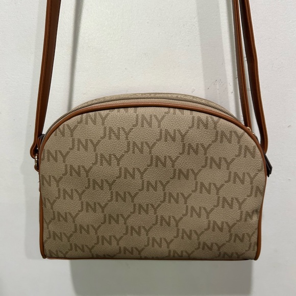 💥3/$10 💥New Jones cross body bag - Picture 3 of 7